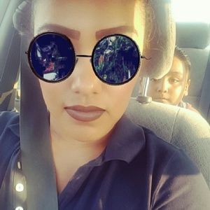 Meet your Posher, Ariana