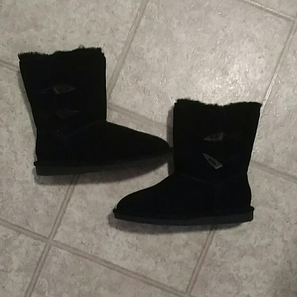 BearPaw boots