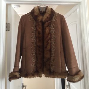⭐️ Brown faux fur/suede coat