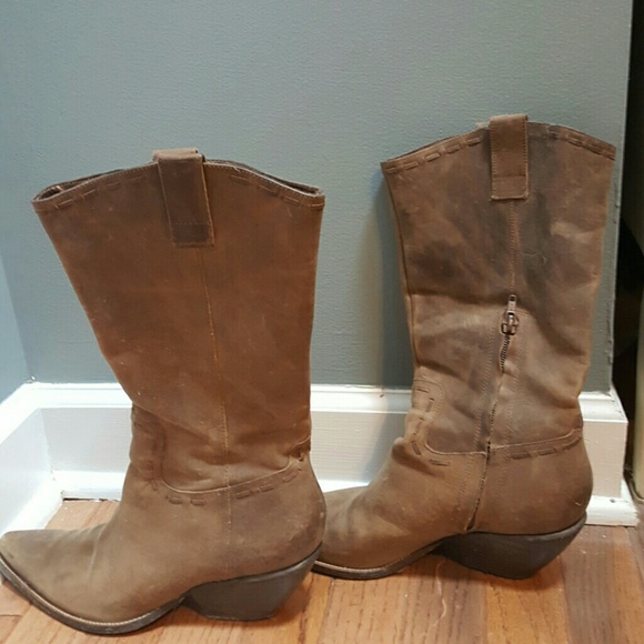 BCBGirlscowboy boots
