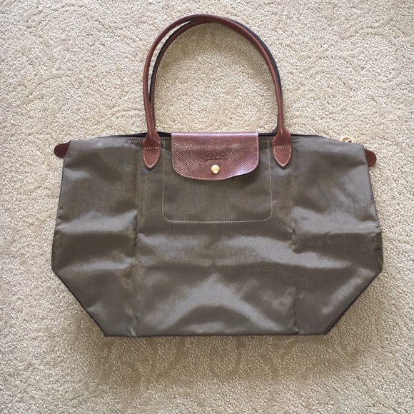 Large Longchamp Shoulder Tote "le pliage"