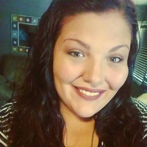 Meet your Posher, Hailee