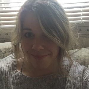 Meet your Posher, Desirae