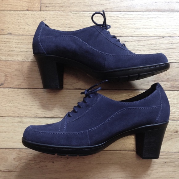 Clarks Bendables Navy Suede Heeled Oxford