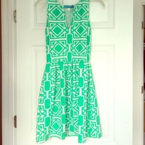 Sale! Adorable green & white dress!