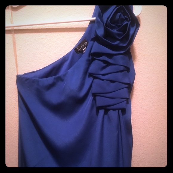 one shoulder blouse with flower design