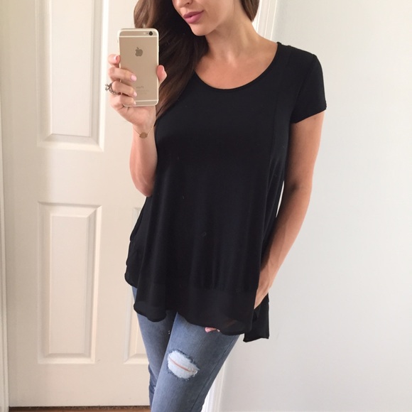SOLD OUT \\ Beautiful Black Loose Top - Picture 2 of 4