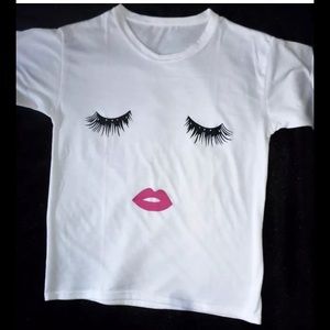 👄 White Short Sleeve Eyelash  and Lips T-shirt