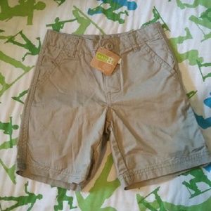 4T khaki shorts