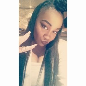 Meet your Posher, Keosha