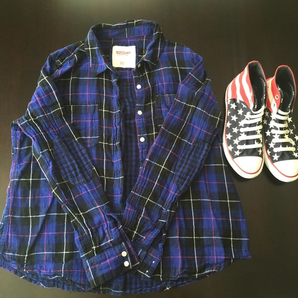 Mossimo blue and black plaid shirt