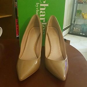 Charles David  size 8