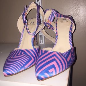 Multi color pump, never worn