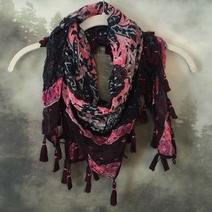 Summer tassel scarf