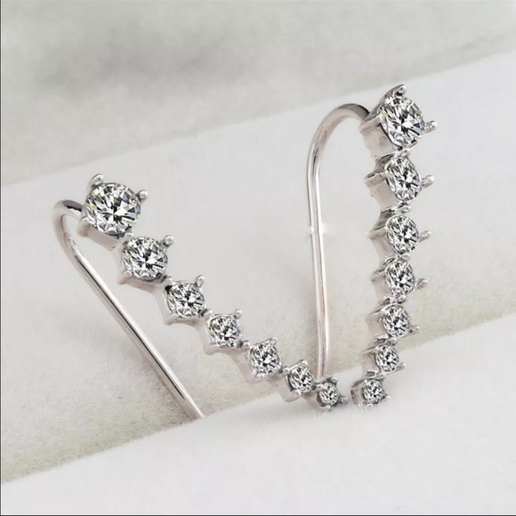 4 Prong 7 Piece CZ Crystal Earrings-Gold or Silver - Picture 2 of 8
