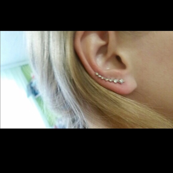 4 Prong 7 Piece CZ Crystal Earrings-Gold or Silver - Picture 7 of 8