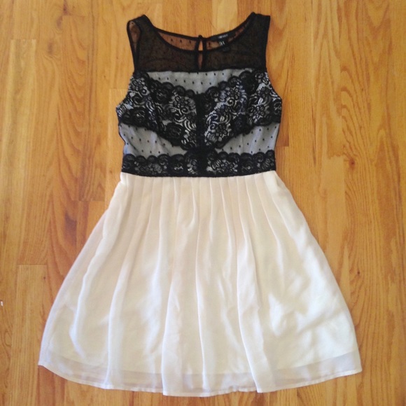 Forever 21 Dress - Picture 1 of 2