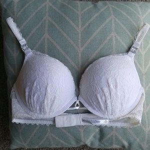 Victoria Secret Miraculous Bra Almost New!