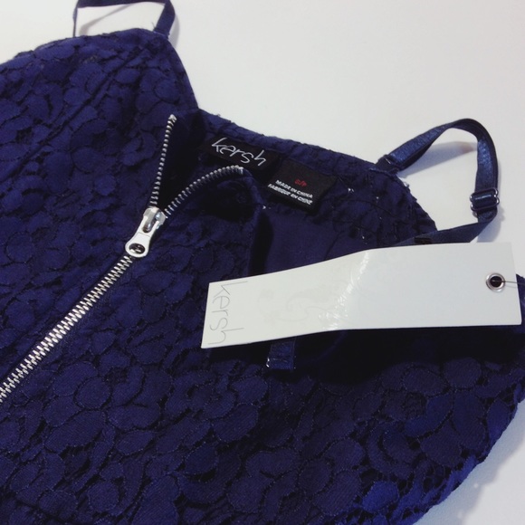 Floral Lace Dress with Front Zipper - Picture 4 of 4