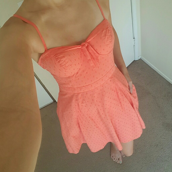 Jessica Simpson coral dress