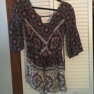 Multi color 3/4 sleeve romper