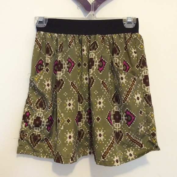 Patterned skirt