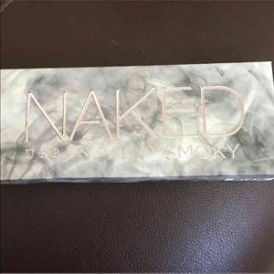 Urban Decay Naked Smoky palette