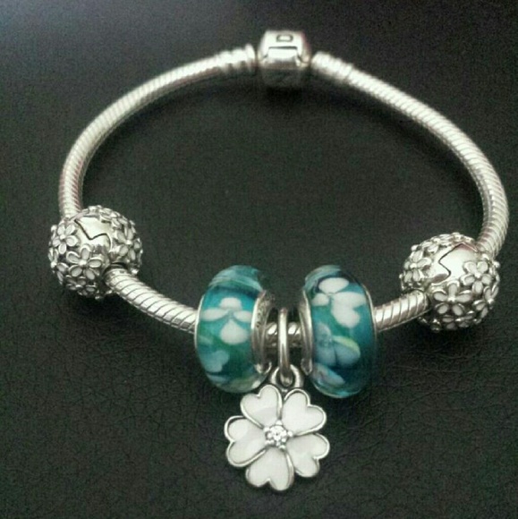 *SOLD*Pandora Silver Bangle Charm Bracelet