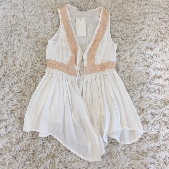 Tobi white and cream tank