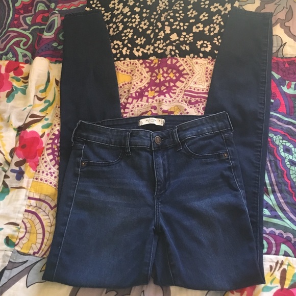 Super cute Abercrombie jeggings!!
