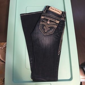 Rock revivals Sz 24