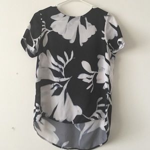 Black and White, Floral, Crew-Neck Blouse