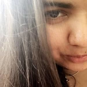 Meet your Posher, Camila