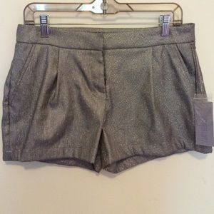 Jennifer Lopez sparkly silver shorts