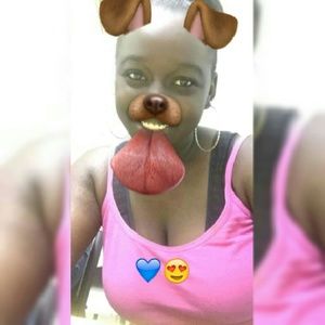 Meet your Posher, Makalia