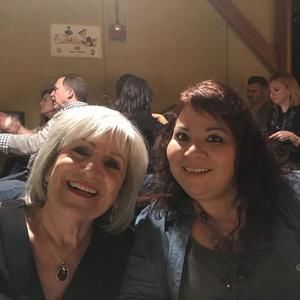 Meet your Posher, Evelyn