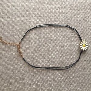 Flower choker