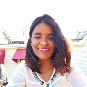 Meet your Posher, Flora