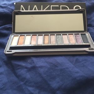 Hey guys,naked 2 palette only used once !