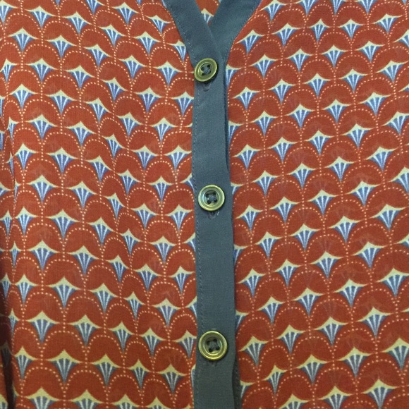 Chiffon Vest Tunic - Picture 2 of 3