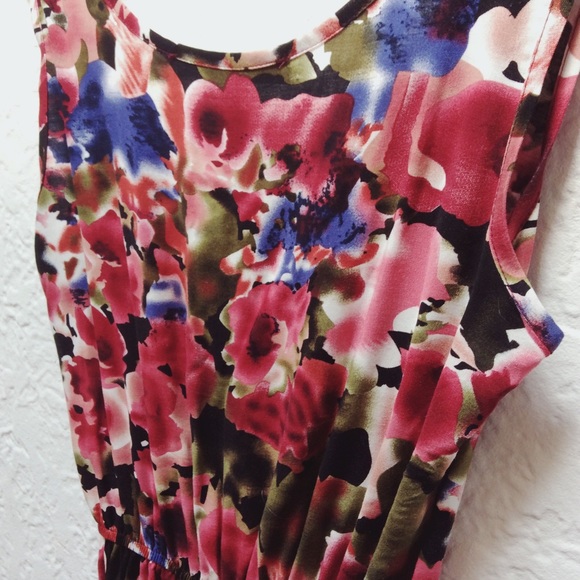 Floral Dress - Picture 2 of 4