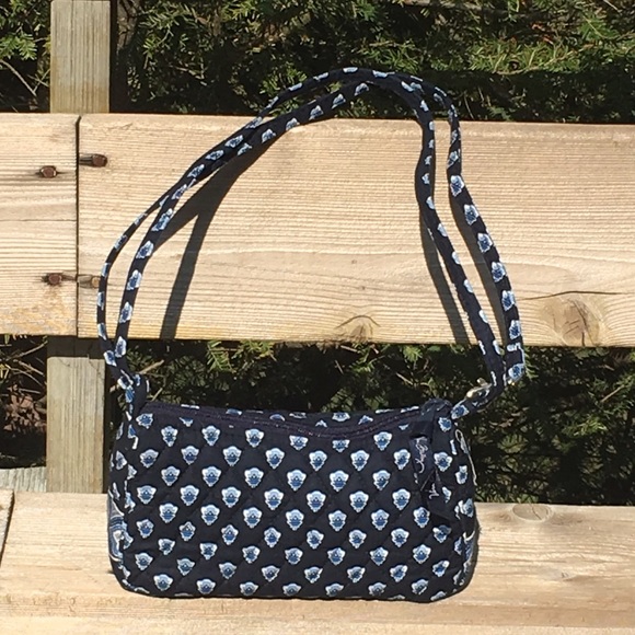 Vintage Nantucket Navy small purse with adjustable strap!