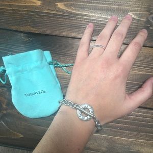 💘Tiffany & Co Toggle Bracelet!💘