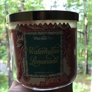 White Barn Scented Candle