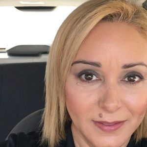 Meet your Posher, Ana