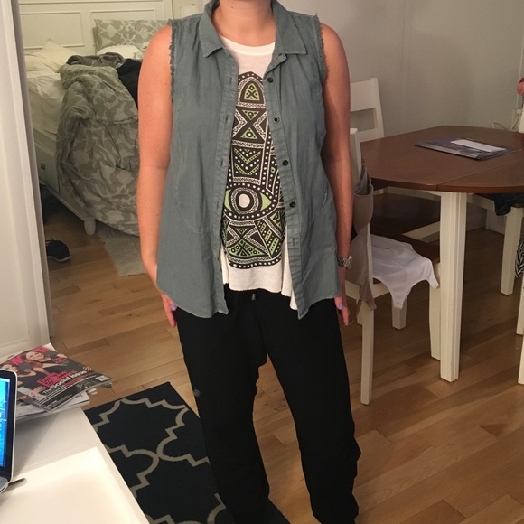 Free People Vest - Picture 3 of 3