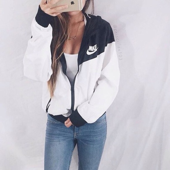 NOT SELLING I'm looking for this Nike windbreaker