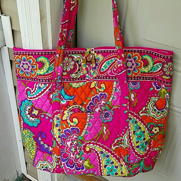 NWT Vera Bradley big large tote in pink swrils.