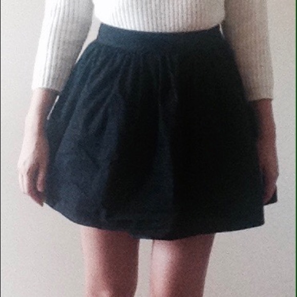 Black Express Skirt - Picture 1 of 4