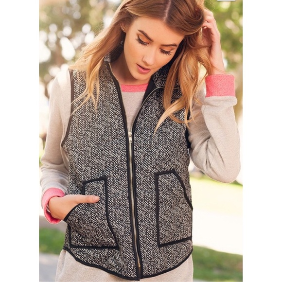 🆕 Black White Herringbone Vest S M L - Picture 2 of 2